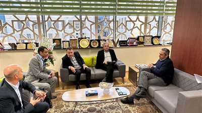 رئيس العاصمة الإدارية يستقبل وفدا من البرلمان الأوروبي