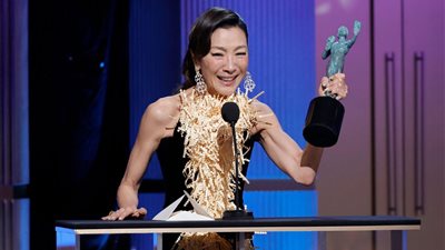  SAG Awards، ميشيل يوه تحصد جائزة أفضل ممثلة (فيديو وصور)