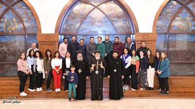 البابا تواضروس يتلقى تقريرا عن الخدمة في باريس وشمالي فرنسا