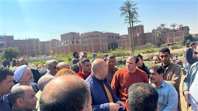 نائب محافظ الجيزة في جولة تفقدية بمحور صفط اللبن ومنشأة البكاري