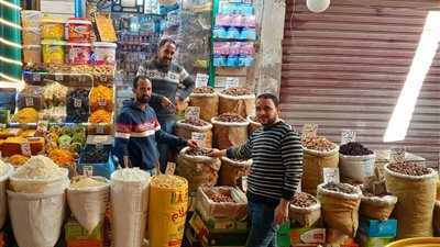 وكالات البلح قبلة الصعايدة في رمضان وأسعارها في متناول الجميع (فيديو وصور)