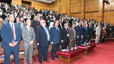 انطلاق فعاليات المؤتمر الخامس لمكاتب الإبداع التكنولوجي والتسويق بجامعة قناة السويس 