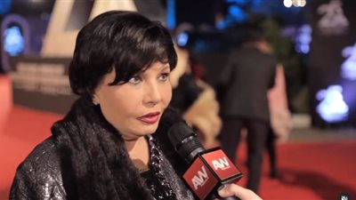 فردوس عبد الحميد تكشف أول ديكور سينمائي في مدينة الإنتاج الإعلامي (فيديو)