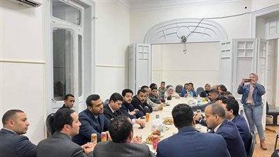  شباب المصرى الديمقراطى يعقد حلقة نقاشية حول ملف الشباب بالحوار الوطني