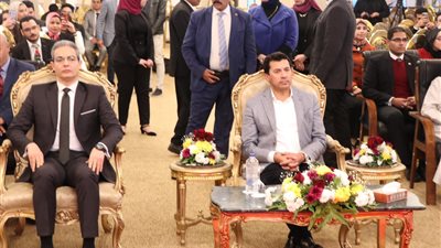 نقيب الإعلاميين ووزير الشباب والرياضة يفتتحان ملتقى القيادات الشبابية
