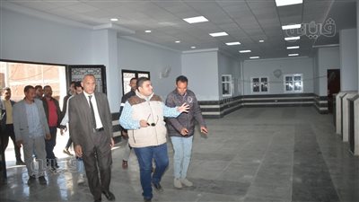 نائب محافظ بني سويف يتابع مشروعات حياة كريمة بقرية دنديل 