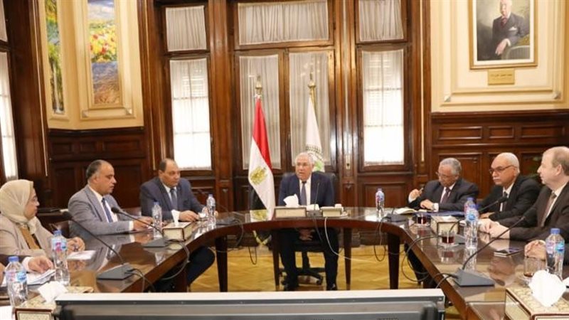 اجتماع وزير الزراعة