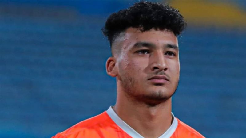 أحمد شريف مهاجم منتخب