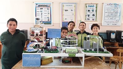مشروع موهوبي المستقبل تصميم وابتكار بمدرسة محمد كريم في الإسكندرية 