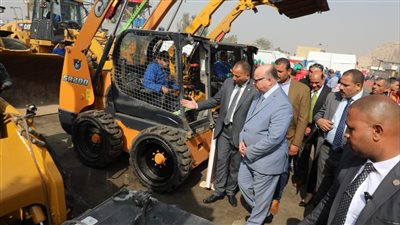 تجميل القاهرة: تشغيل 100 تروسيكل لجمع القمامة من الحواري والأزقة (صور)