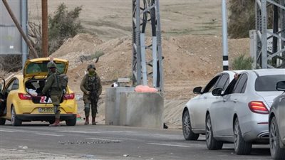جيش الاحتلال يفرض حصارا على مدينة أريحا الفلسطينية 