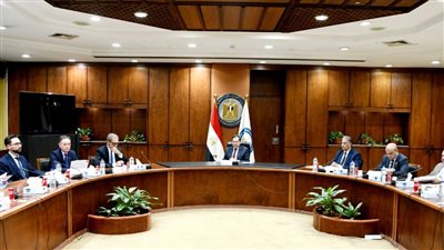 وزير البترول يستقبل رئيس ميدتيرا الكندية لبحث سبل التعاون في الكشف عن الغاز 