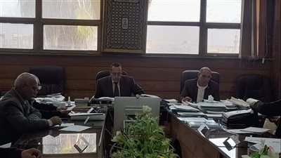 محافظ شمال سيناء يوجه بالتوسع في المشروعات وتشجيع الاستثمار 