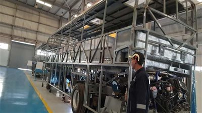 استثمارات بمليار جنيه و60% مكون محلي بمصنع حافلات بالسويس