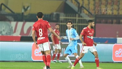 الأهلي يفشل في فك شفرات دفاع الداخلية بعد مرور 30 دقيقة 