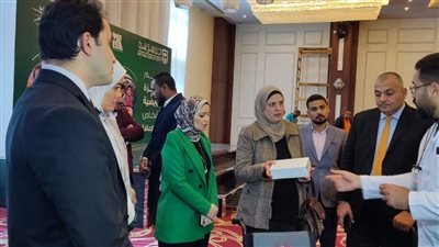 توزيع 150 جهازا تعويضيا وسماعات أذن وكراسي متحركة في الإسماعيلية 