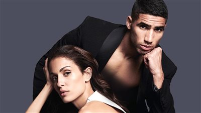 تصرف غريب من زوجة أشرف حكيمي بعد محاكمته بتهمة الاغتصاب (صور)