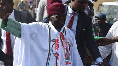 بولا تينوبو يتصدر نتائج الانتخابات الرئاسية في نيجيريا