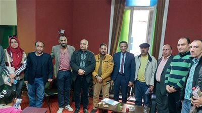 البلشي ويونس وكامل يلتقون أعضاء النقابة الفرعية بالإسكندرية 