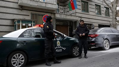 محادثات هاتفية بين وزيري خارجية إيران وأذربيجان رغم تدهور العلاقات