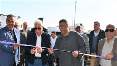 جولة تفقدية لمحافظ جنوب سيناء بمدينة دهب يفتتح خلالها مسجدا ومعرض أهلا رمضان 