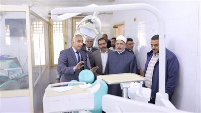 رئيس جامعة الأزهر يتفقد كلية طب الأسنان بنين بالقاهرة