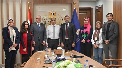 رئيس هيئة الدواء: توطين صناعة المستحضرات المبتكرة بمصر