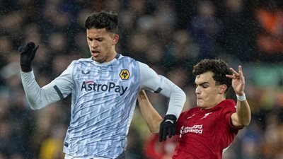 الدوري الإنجليزي، تعادل سلبي بين ليفربول وولفرهامبتون بعد 15 دقيقة 