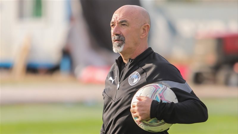 باتشيكو المدير الفني
