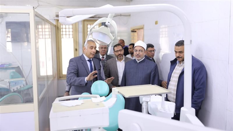  زيارة رئيس جامعة