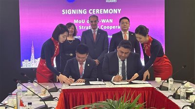 اتفاقية تعاون بين المصرية للاتصالات وهواوى العالمية 