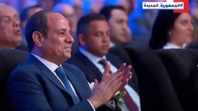 السيسي يشهد عددا من العروض الفنية لكورال جامعة المنيا 