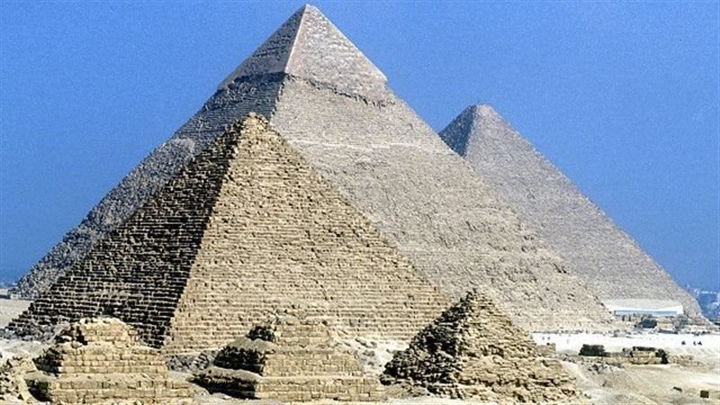 الأهرامات، فيتو 