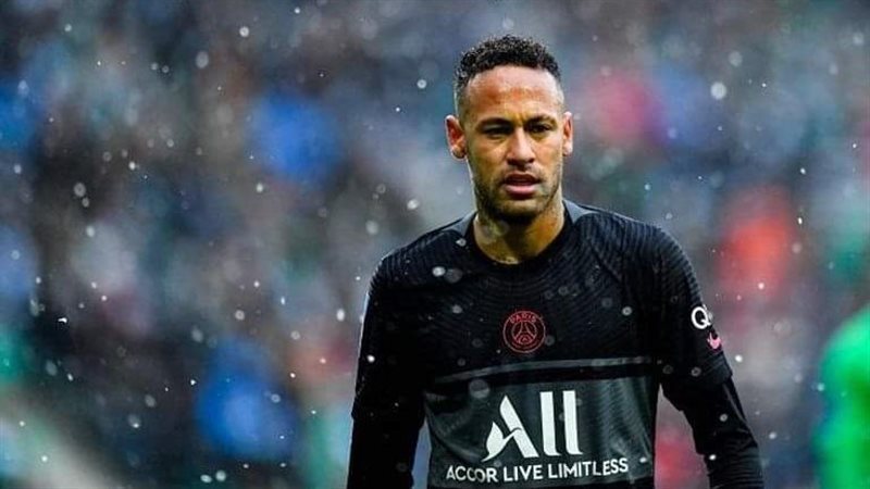 نيمار، فيتو