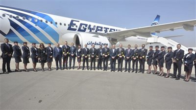 مصر للطيران تواصل تحديث أسطولها، عباس: الدولة لن تتخلى عن مصر للطيران.. وزكريا: الشركة تتسلم 6 طائرات أخرى