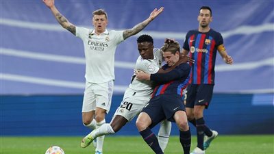 نصف نهائي كأس ملك إسبانيا، برشلونة يتقدم على ريال مدريد بهدف في الشوط الأول