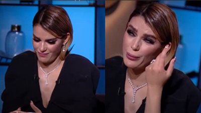 هبة السيسي باكية على الهواء: أنا مدمرة وبقالي 3 سنين بروح في غيبوبة (فيديو)