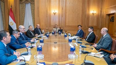وزير الإنتاج الحربي يستقبل وفد شركة HELLENIC INSTRUMENTS لمناقشة التعاون المشترك 