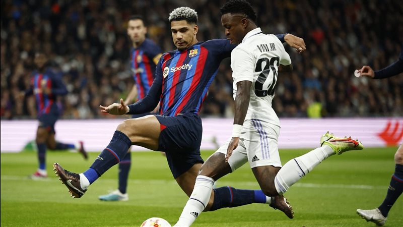 ريال مدريد وبرشلونة،فيتو