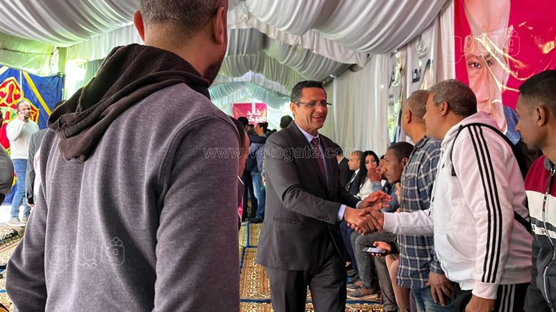 الكاتب الصحفي خالد