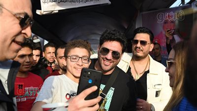 حسن الرداد وبشرى وحنان مطاوع وسهير المرشدي يصلون مقر انتخابات المهن التمثيلية (فيديو وصور)