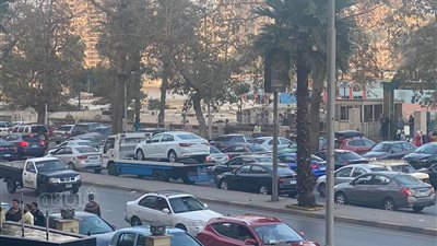 استمرار التكدس المروري بشارع البحر الأعظم بسبب انتخابات نقابة الممثلين ( فيديو وصور)