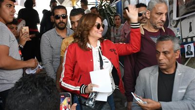 غلق باب التصويت بانتخابات التجديد النصفي لنقابة الممثلين وبدء فرز الأصوات 