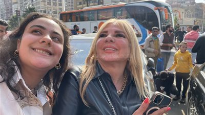 وصول ريهام حجاج وعبير صبري للتصويت في انتخابات المهن التمثيلية (فيديو وصور)