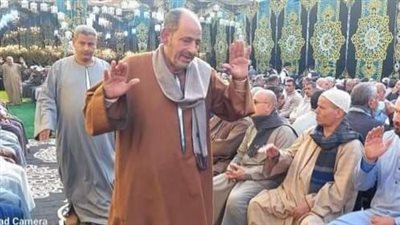 بر الوالدين، تشييع جثمان مزارع توفي 