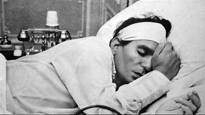 نجل الموجي يكشف كواليس من آخر رحلة علاج لعبد الحليم حافظ في لندن (فيديو)