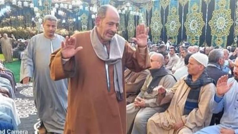 تشييع جثمان مزارع