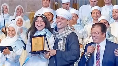 تخريج ثلاث دفعات من مدرسة الإنشاد الدينى بقصر الأمير طاز (صور)