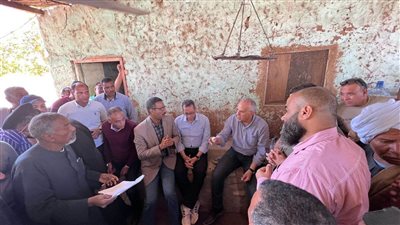 هاني سويلم يتفقد منطقتي وادى النقرة ونصر النوبة بأسوان 