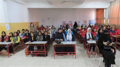 الداخلية تواصل عقد لقاءات مع طلبة المدارس للتوعية بمخاطر المخدرات